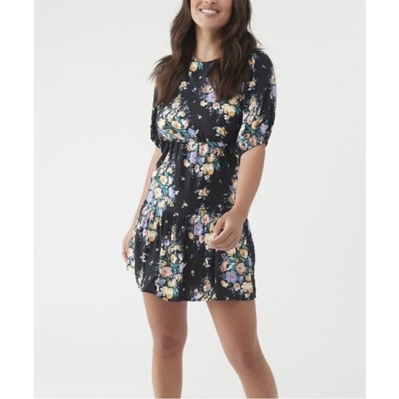 O’Neill Black Floral Alta Ruffle Hem Mini Dress Sz M NWT - Picture 1 of 8